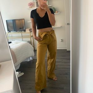 High-rise, wide leg linen pants by Gap